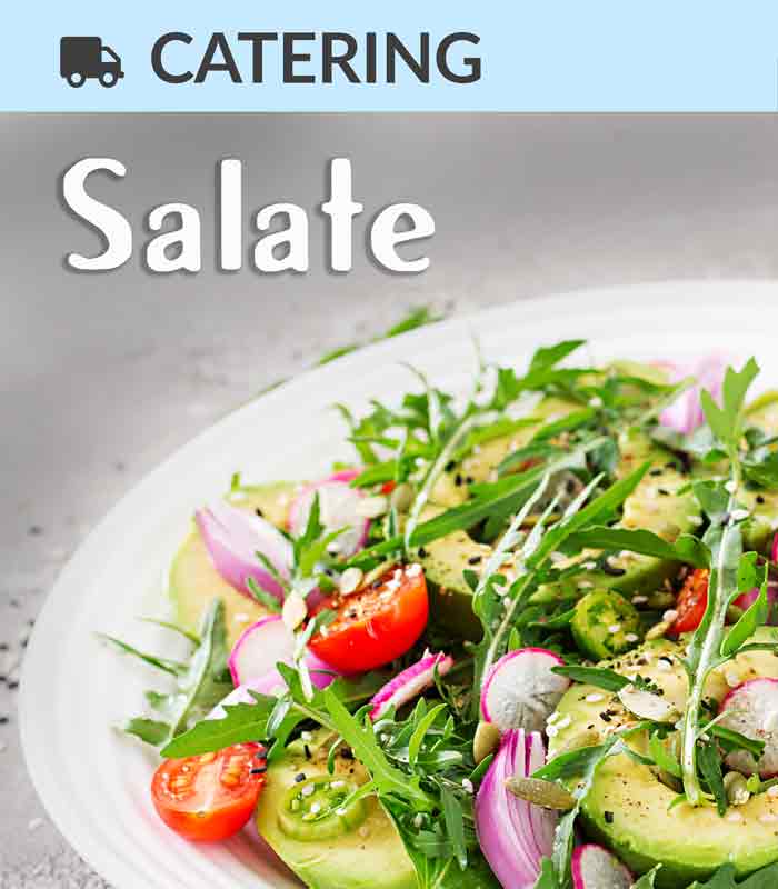 Catering Foodtruck Salate mit einem Rucola Avocado Salat im Hintergrund